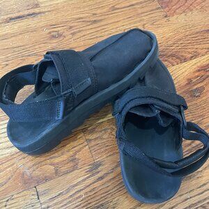 Reebok Beatnik Sandal M7 / W8.5